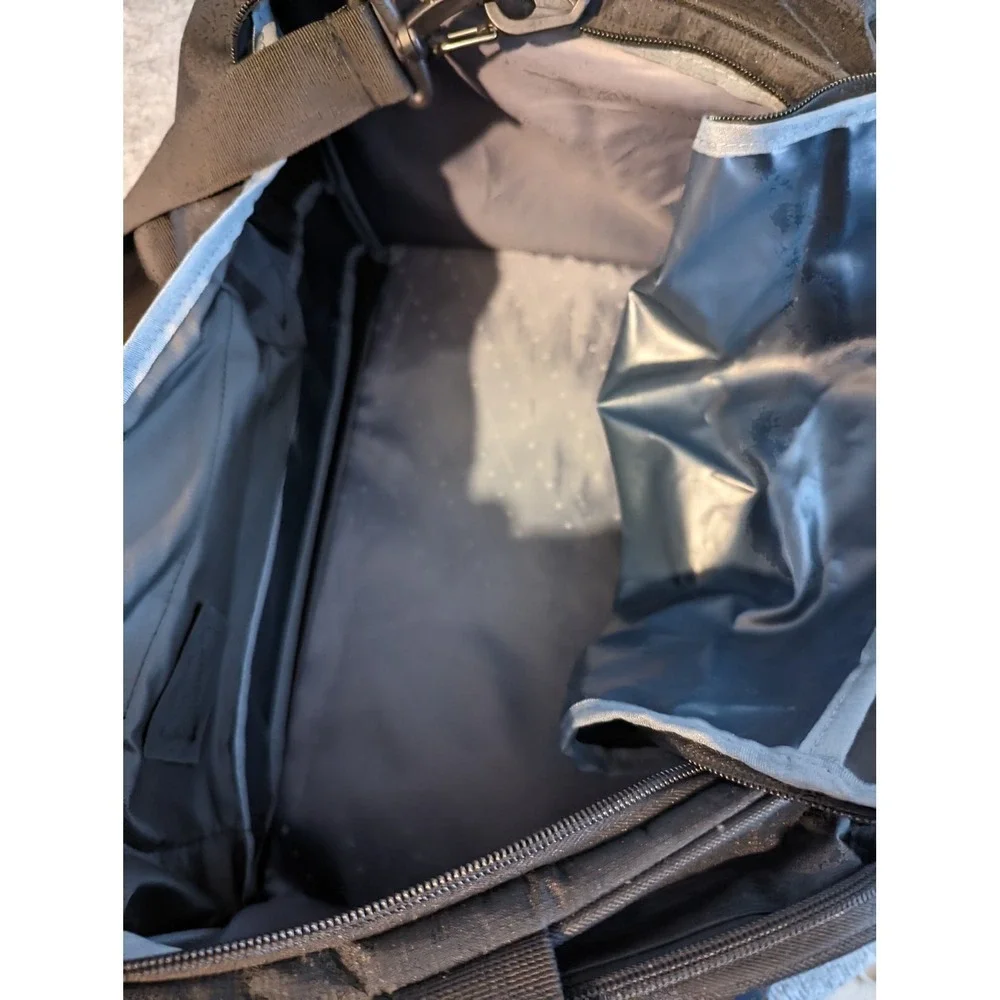 Authentic Perry Ellis Business 22-in Duffel Bag Black/ Blue